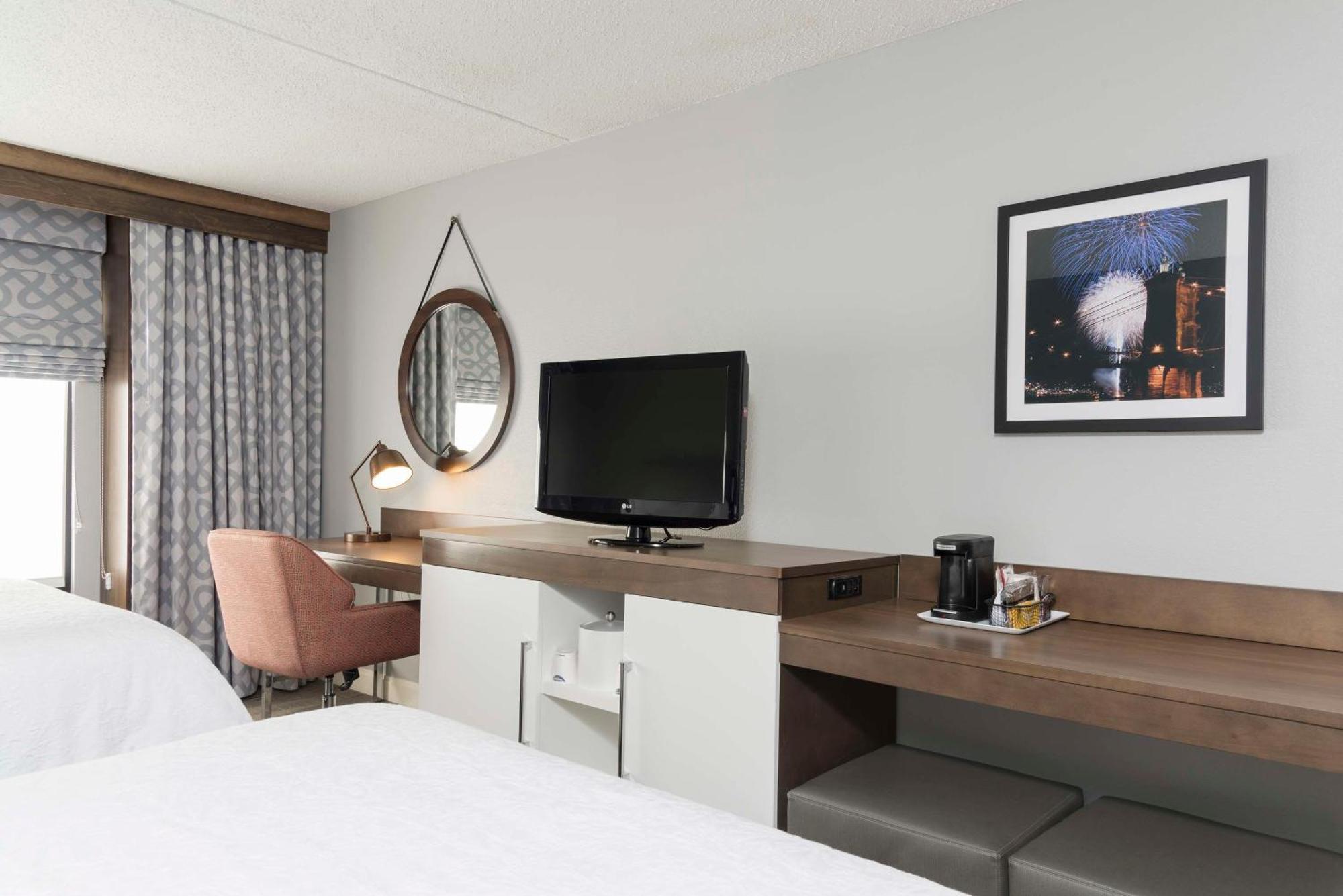 Hampton Inn Cincinnati Airport South Florence Exterior photo